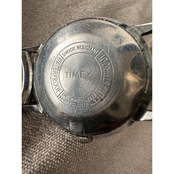 Vintage 1967 Timex Mechanical Watch Silver Dial‎ Arabic Waterproof Speidel Band main image 7